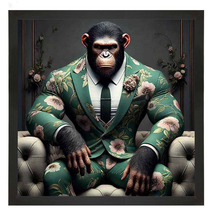 AN2443 Chimpanzee the Boss