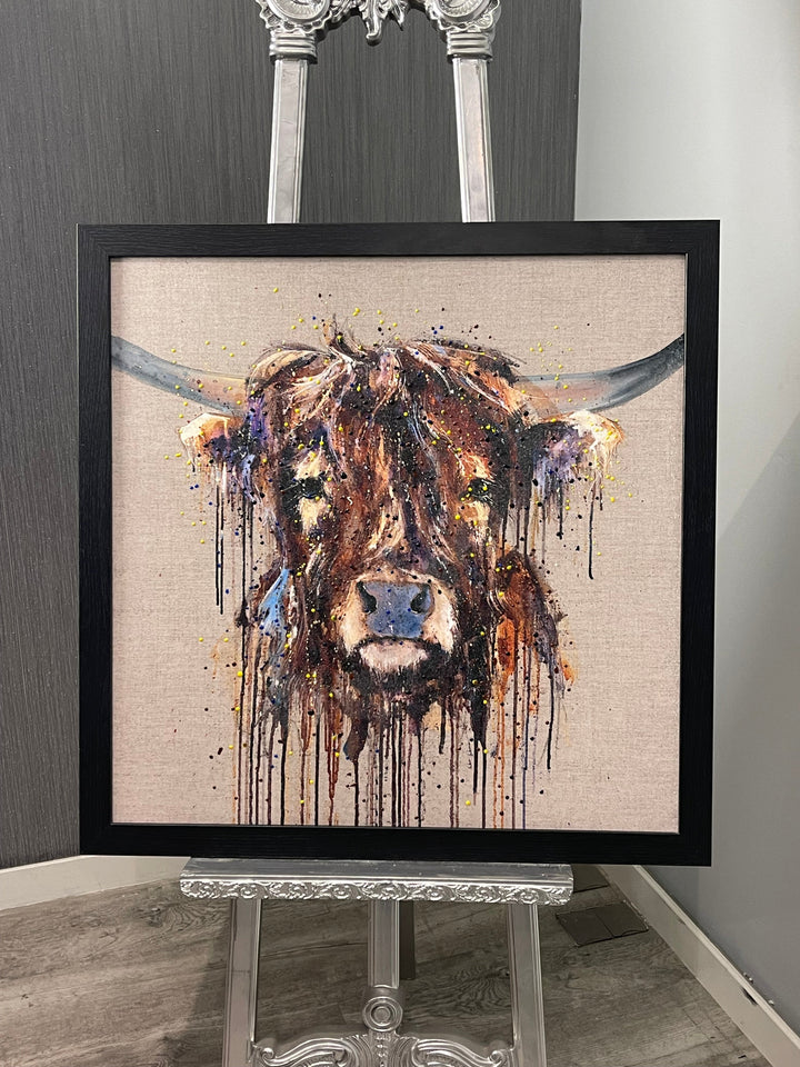 AN538 Highland Cow Colourful Drips OV