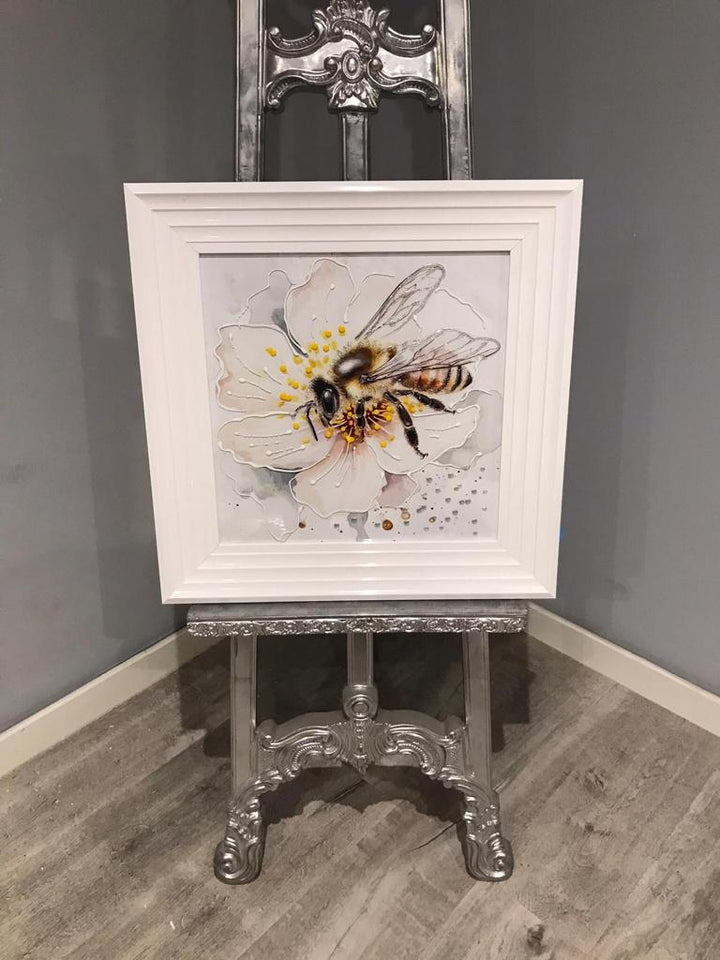 AN952 Queen Bee
