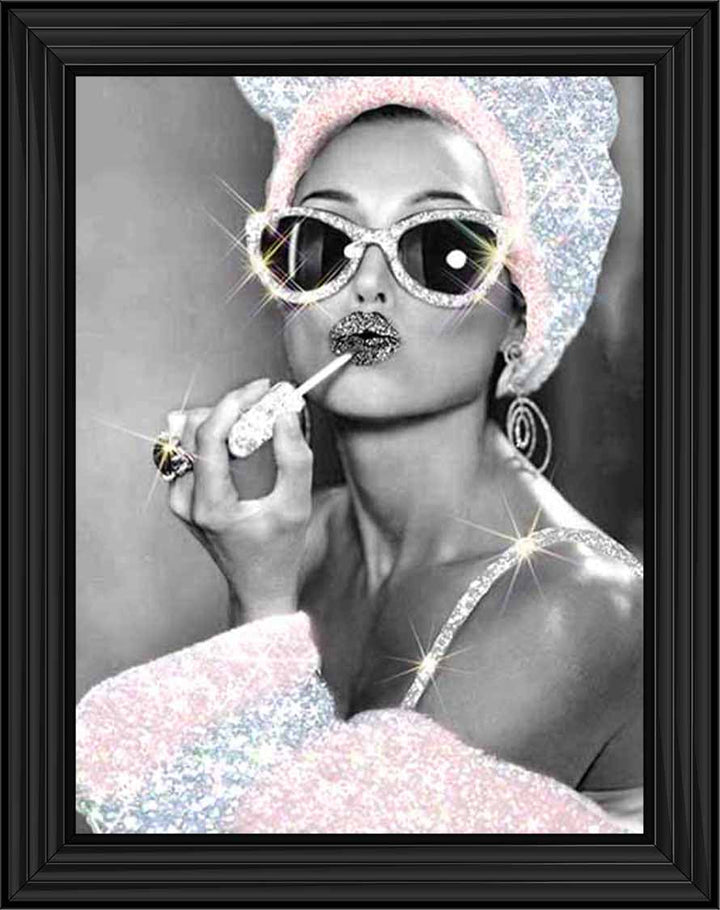 FG940 AUDREY HEPBURN GLAMOROUS