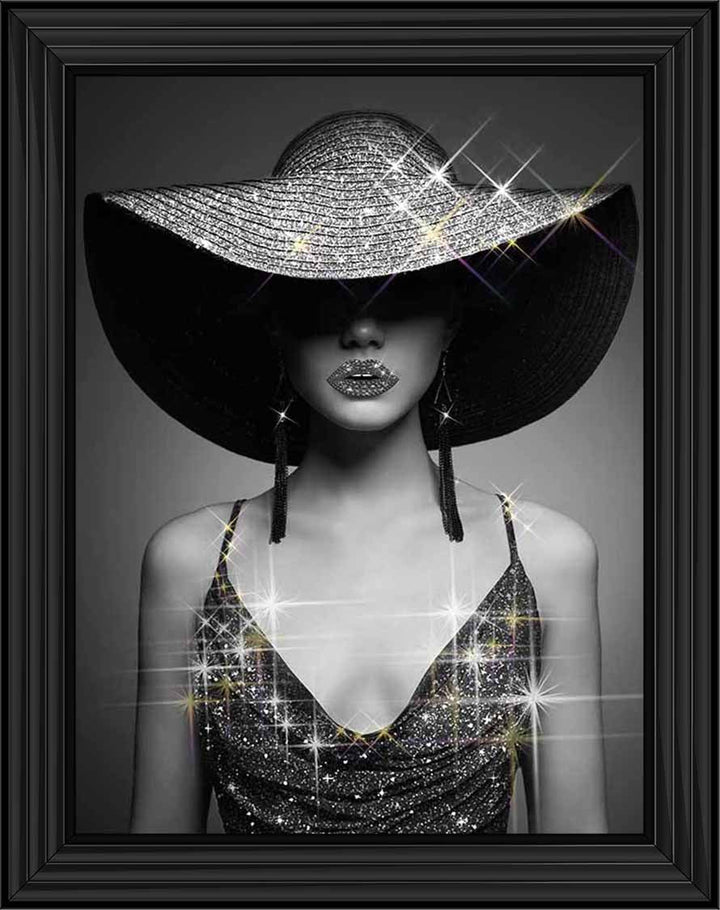 FG933 BLACK & WHITE GLAMOUR LADY ||