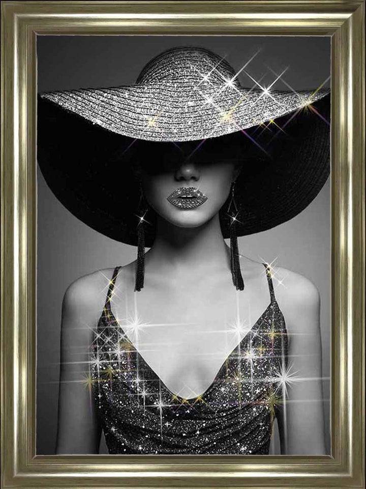 FG933 BLACK & WHITE GLAMOUR LADY ||