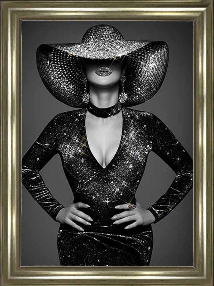 FG932-86 BLACK & WHITE GLAMOUR LADY
