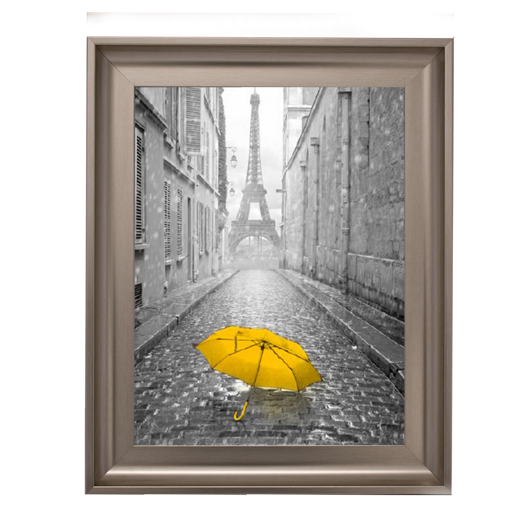 CY173 Lone yellow Umbrella Paris