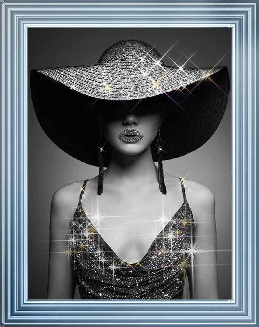 FG933 BLACK & WHITE GLAMOUR LADY ||
