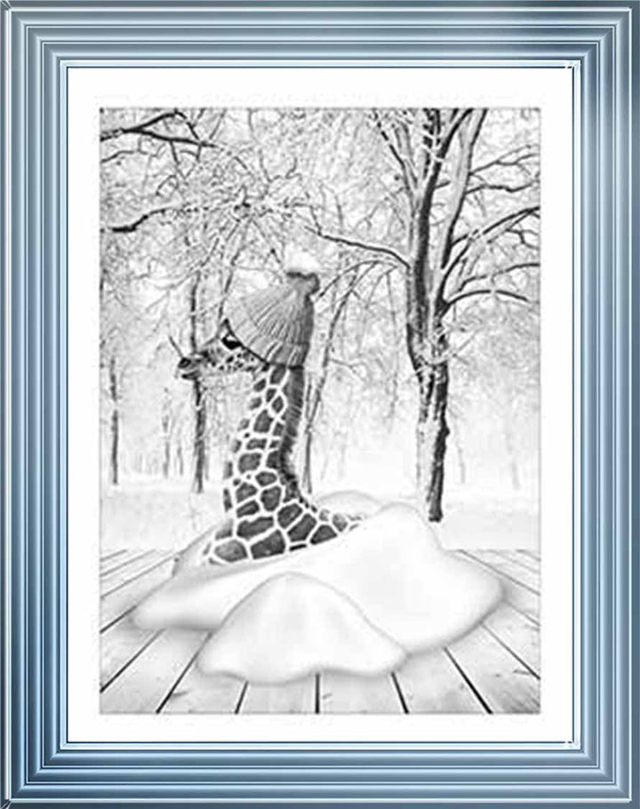 AN752-B&W Giraffe on Winter Snow l