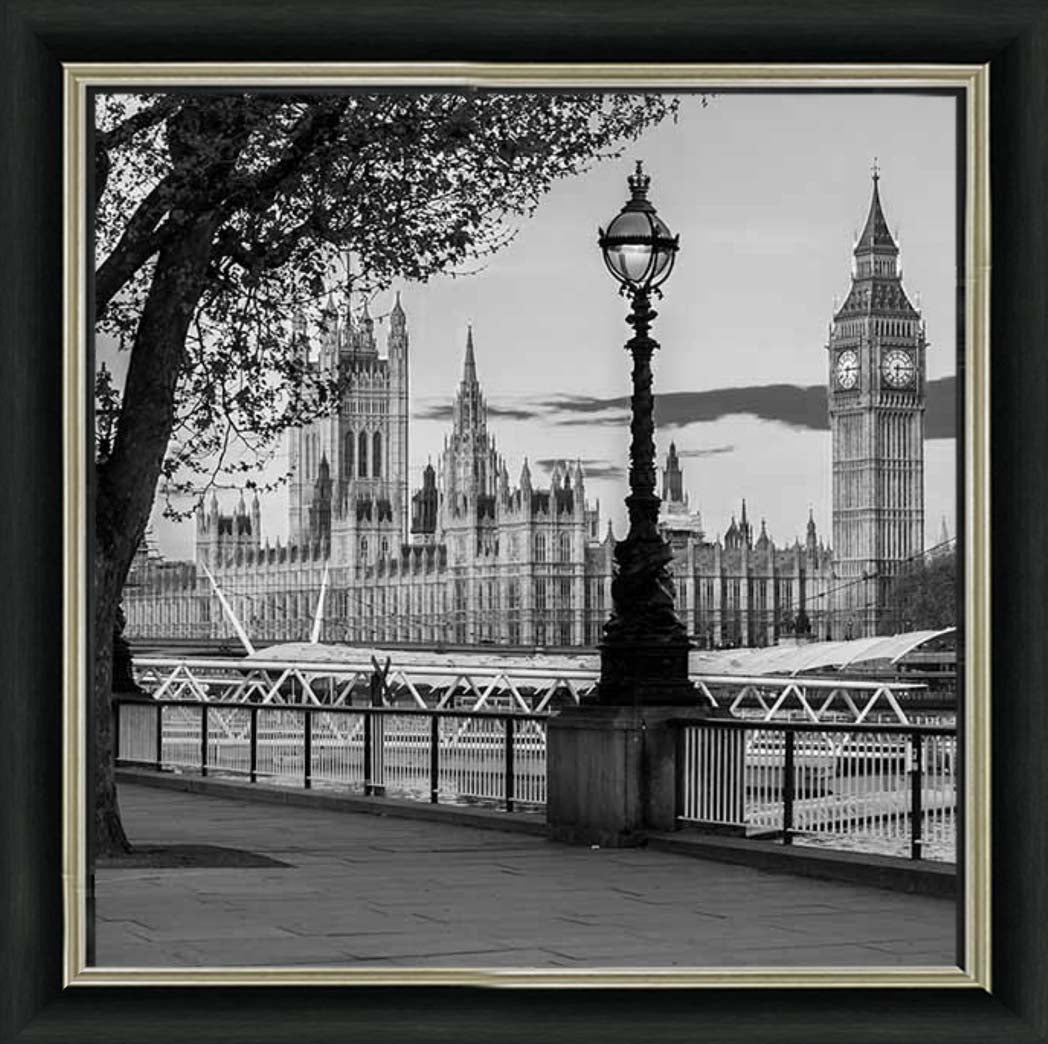 CY559 Big Ben B&W