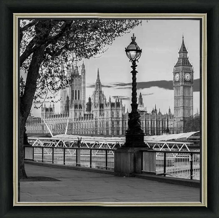 CY559 Big Ben B&W