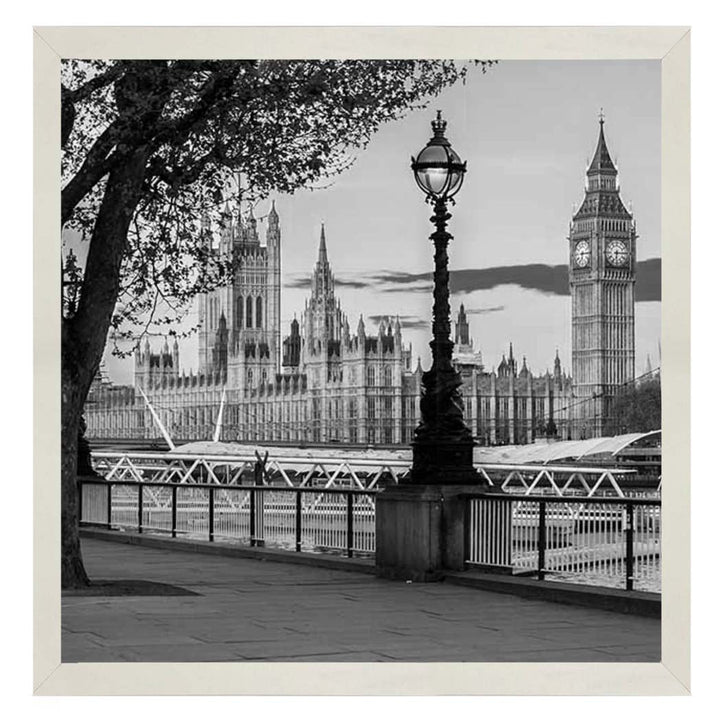 CY559 Big Ben B&W
