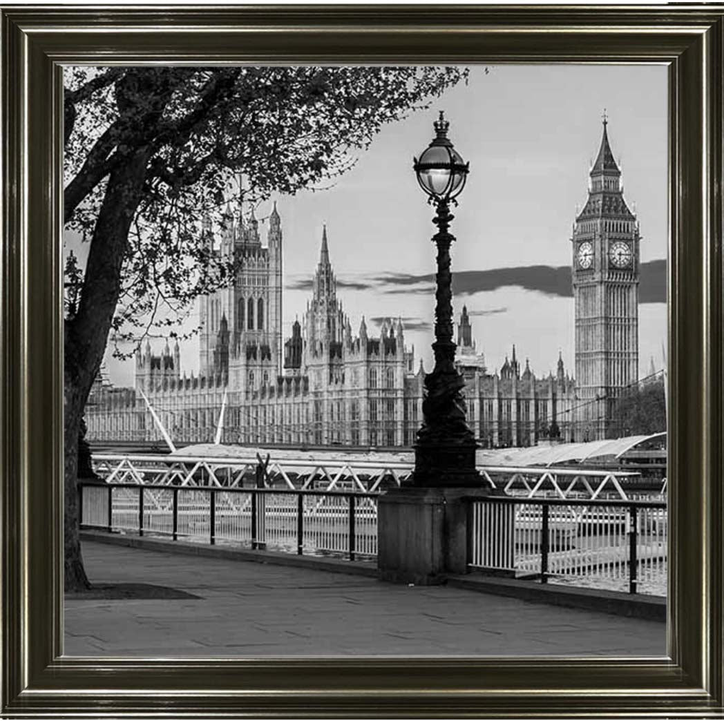 CY559 Big Ben B&W