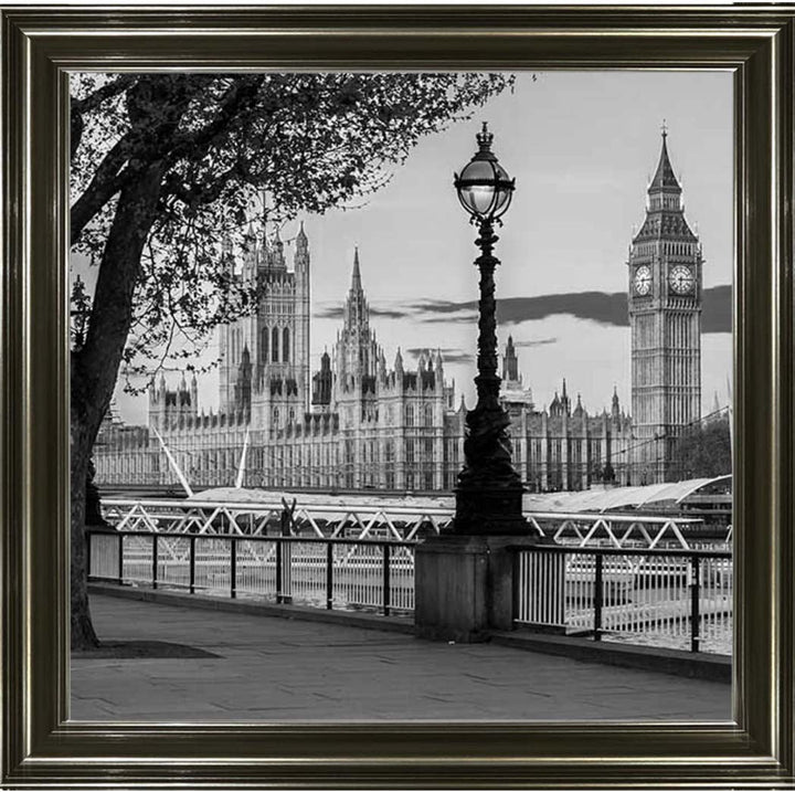 CY559 Big Ben B&W