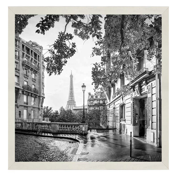 CY561 Paris City B&W