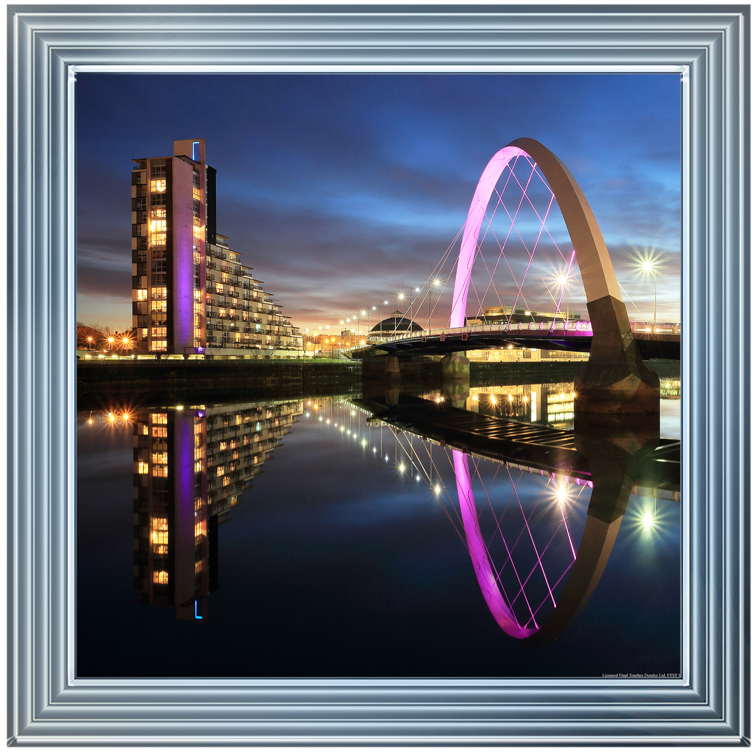 CY679 Purple Bridge, Glasgow Clyde