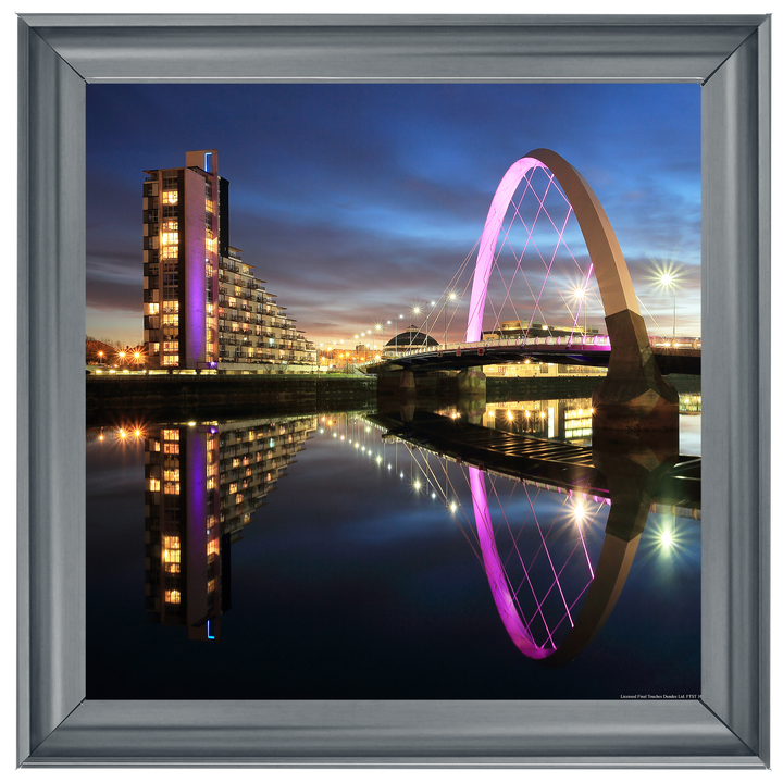CY679 Purple Bridge, Glasgow Clyde