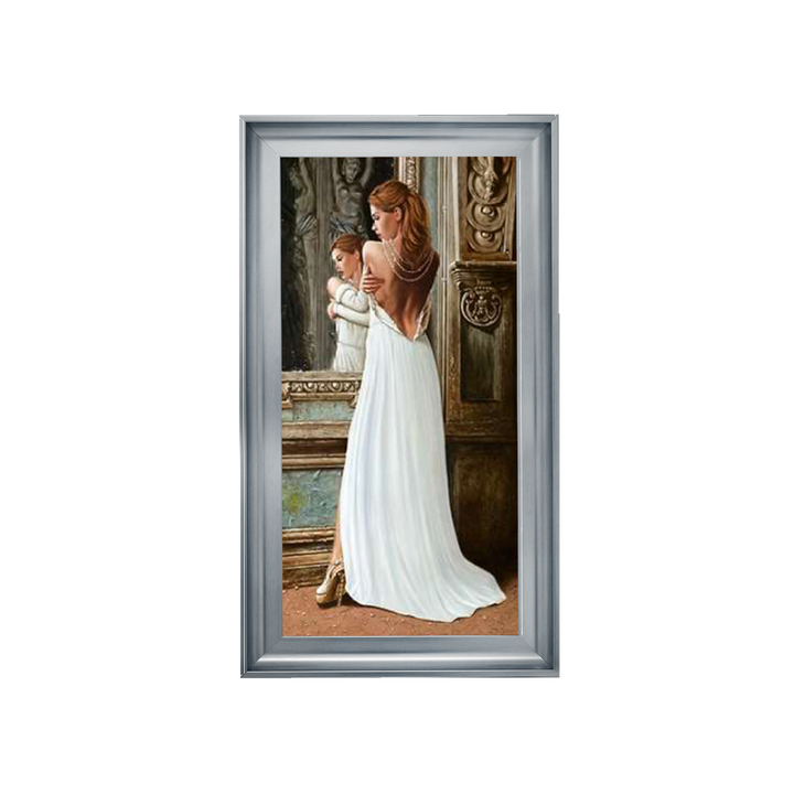 FG013 At the Mirror