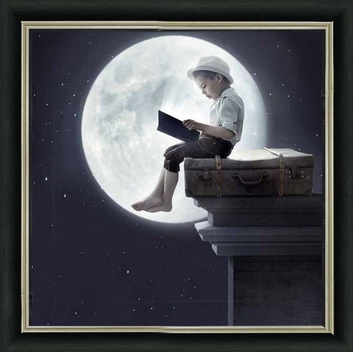FG1001 Reading On the Moon