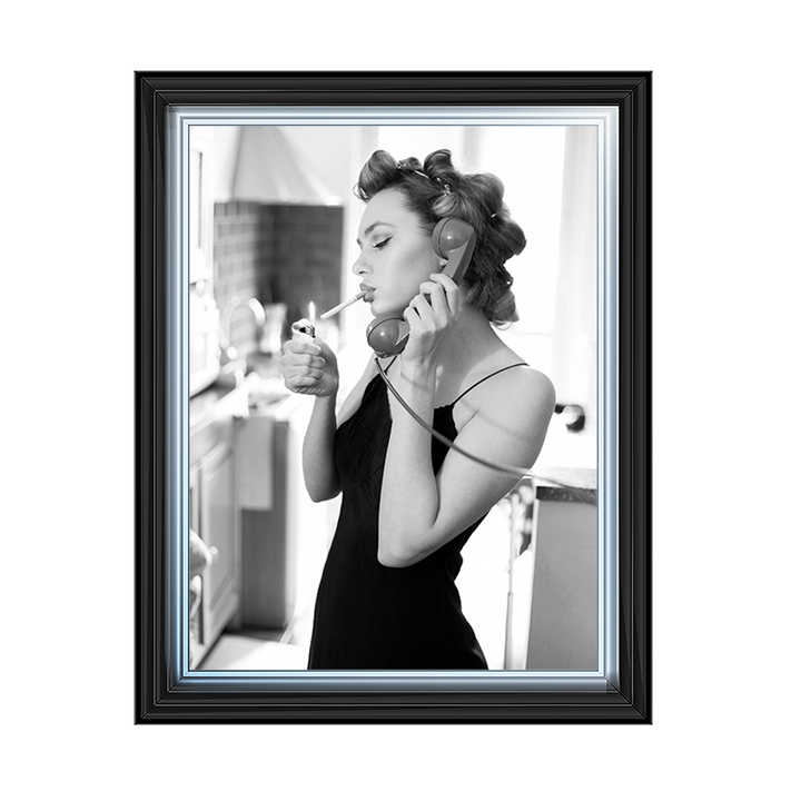 FG221 A long phone call