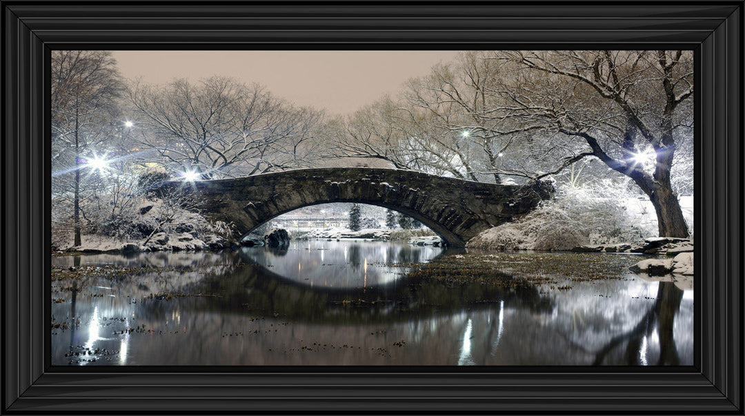 Gapstow Bridge in Winter