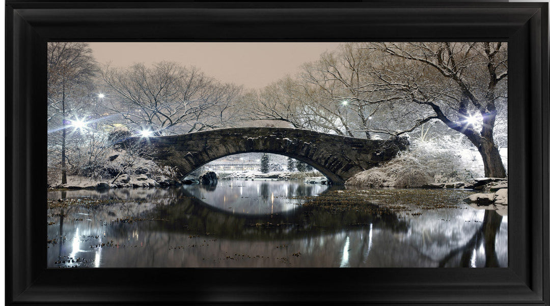 Gapstow Bridge in Winter