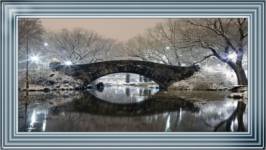 Gapstow Bridge in Winter