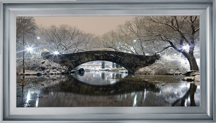 Gapstow Bridge in Winter