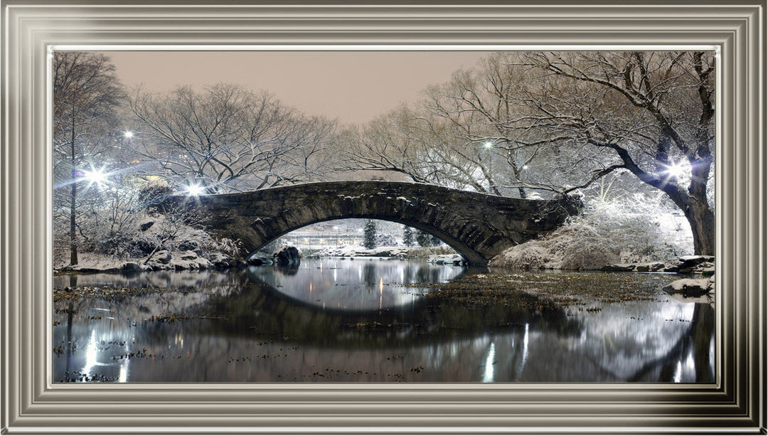 Gapstow Bridge in Winter