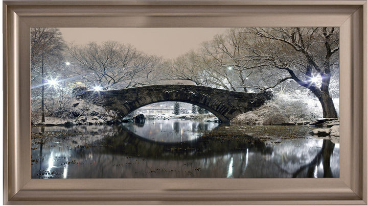 Gapstow Bridge in Winter
