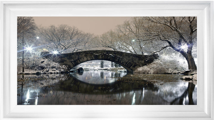 Gapstow Bridge in Winter