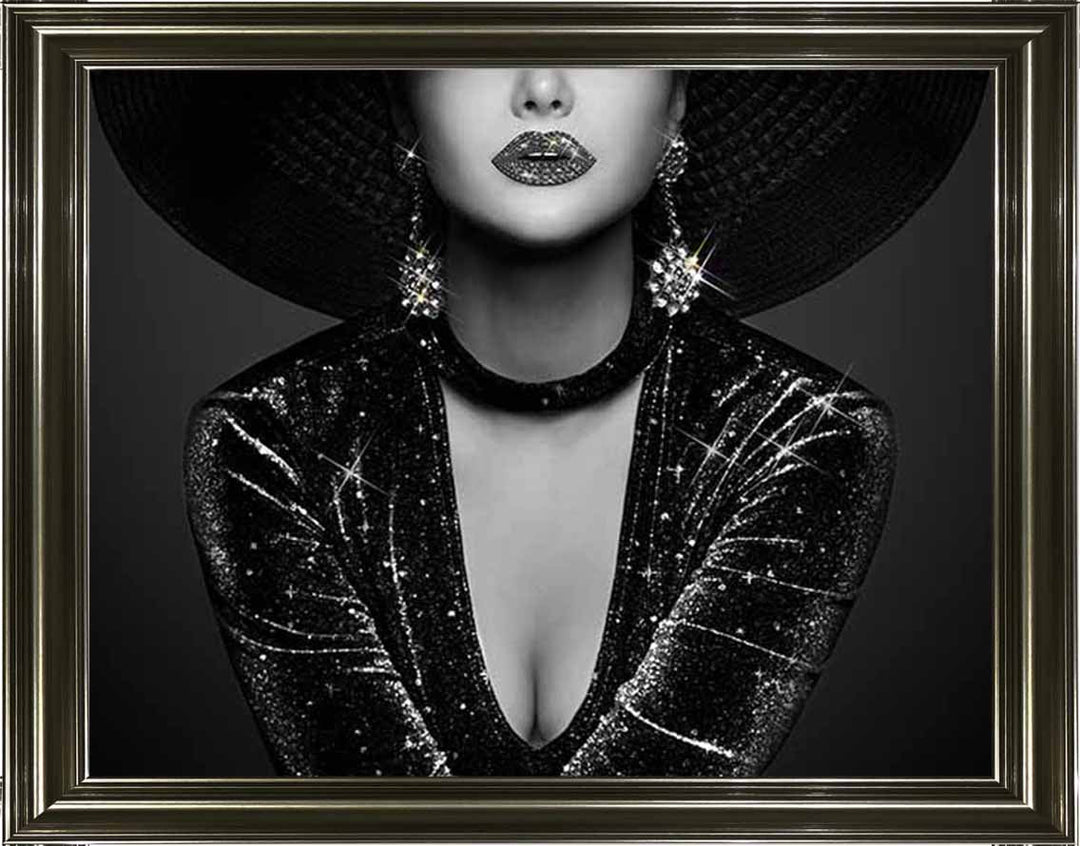 FG930 THE GLAMOUROUS