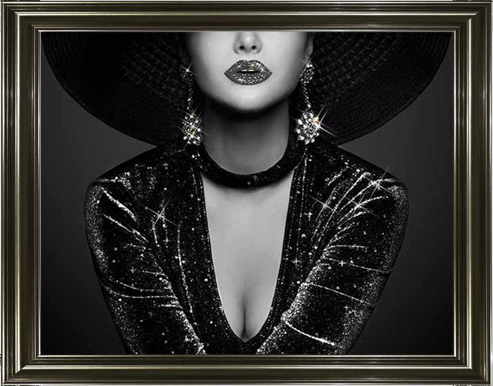 FG930 THE GLAMOUROUS