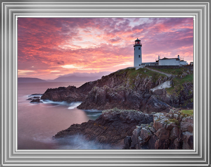 LS403 Light house Red Sky