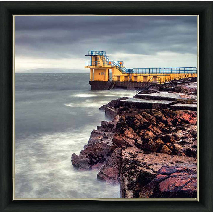 LS571 Salthill Tower Blue Sky