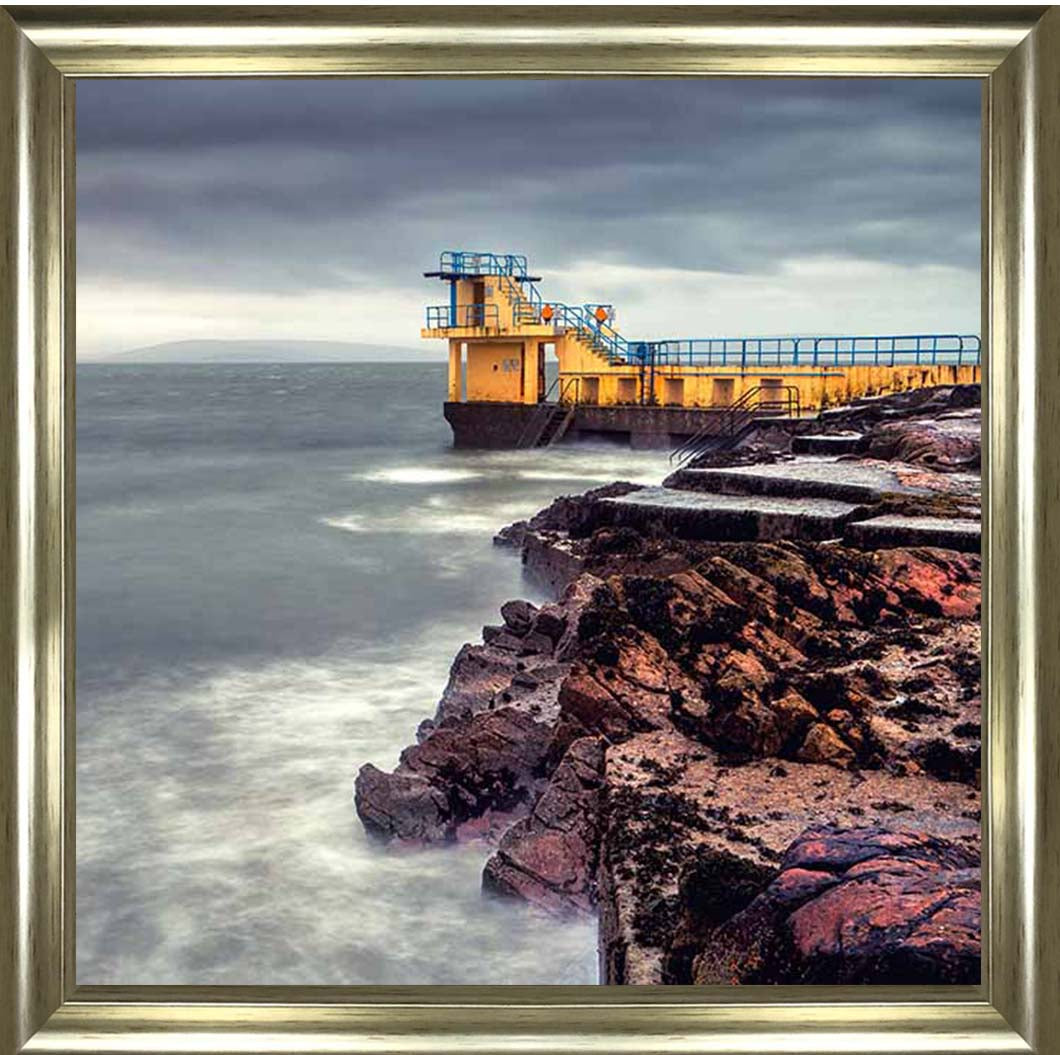 LS571 Salthill Tower Blue Sky