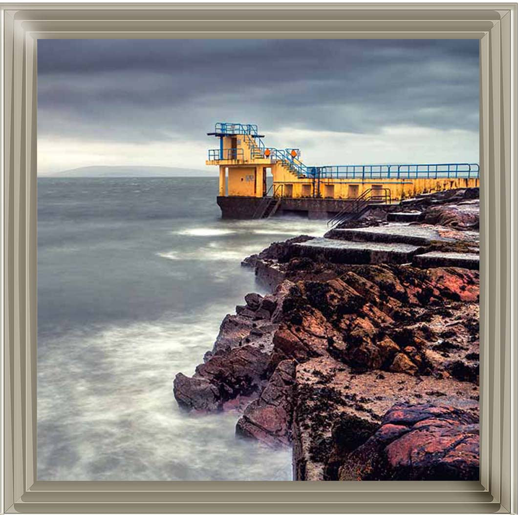 LS571 Salthill Tower Blue Sky