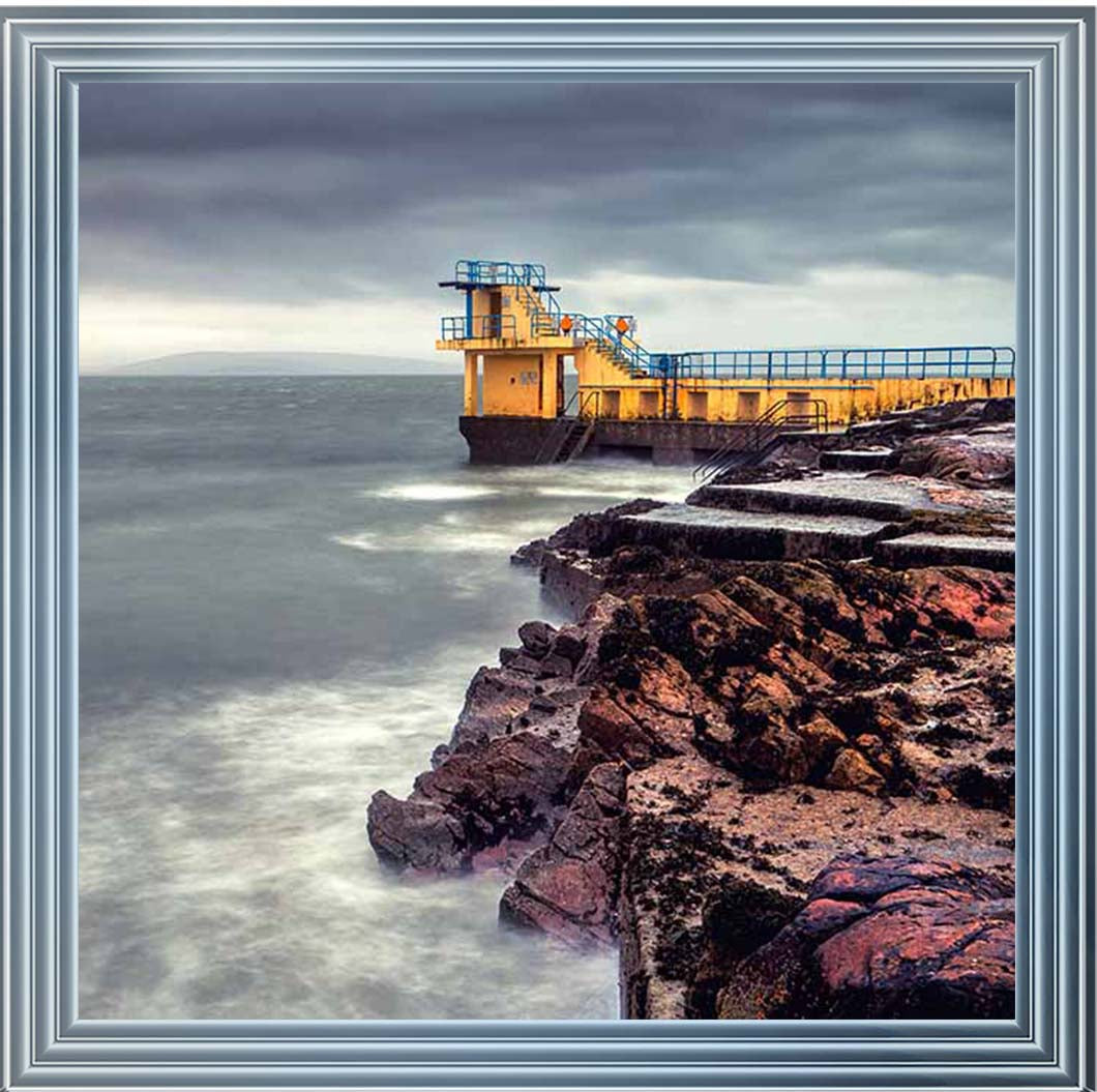 LS571 Salthill Tower Blue Sky
