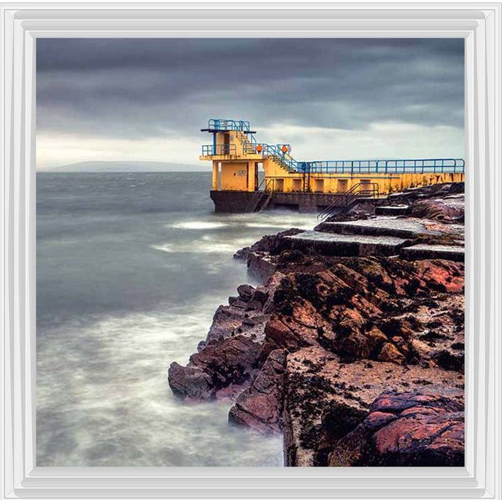 LS571 Salthill Tower Blue Sky