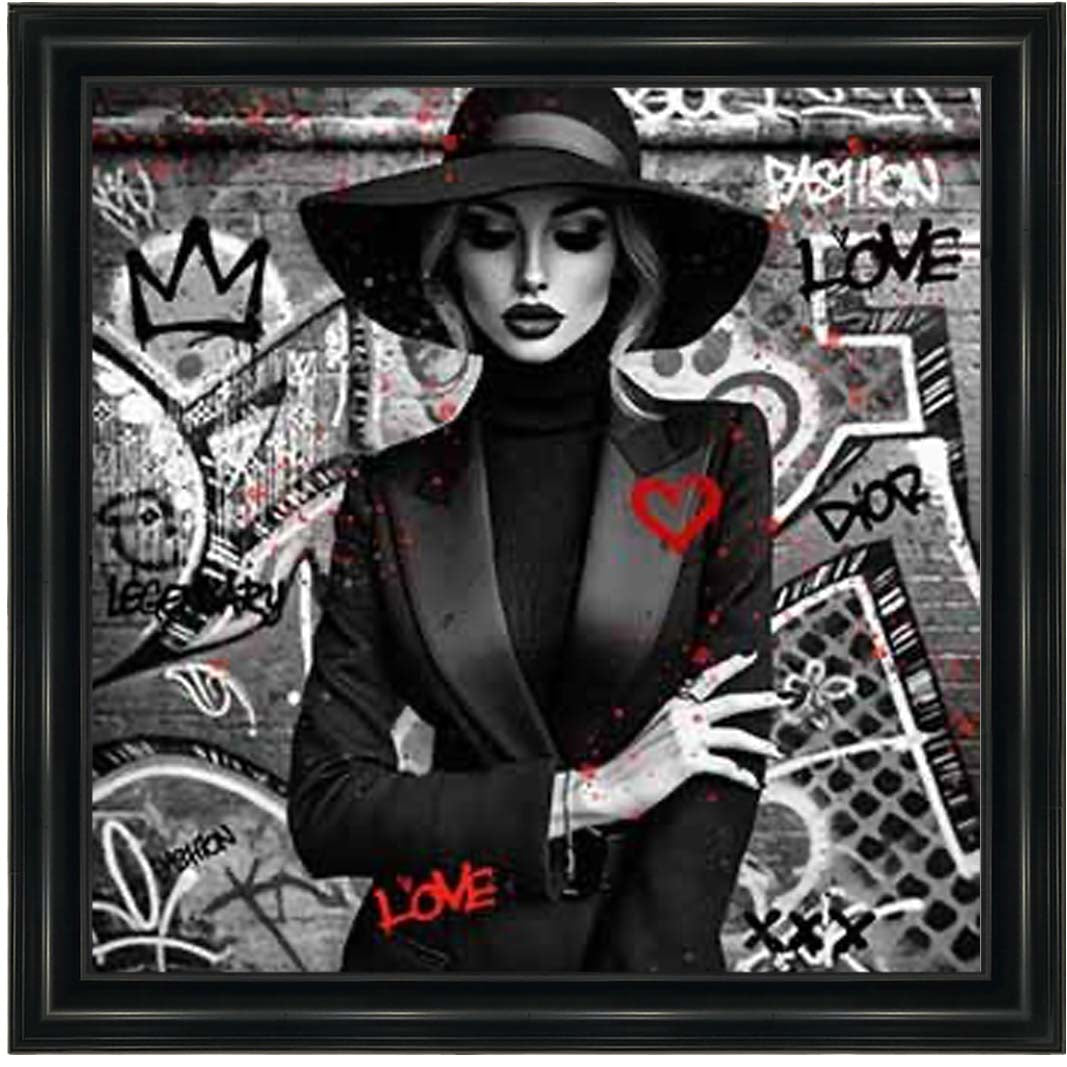 MD539-B&W Lady With Hat