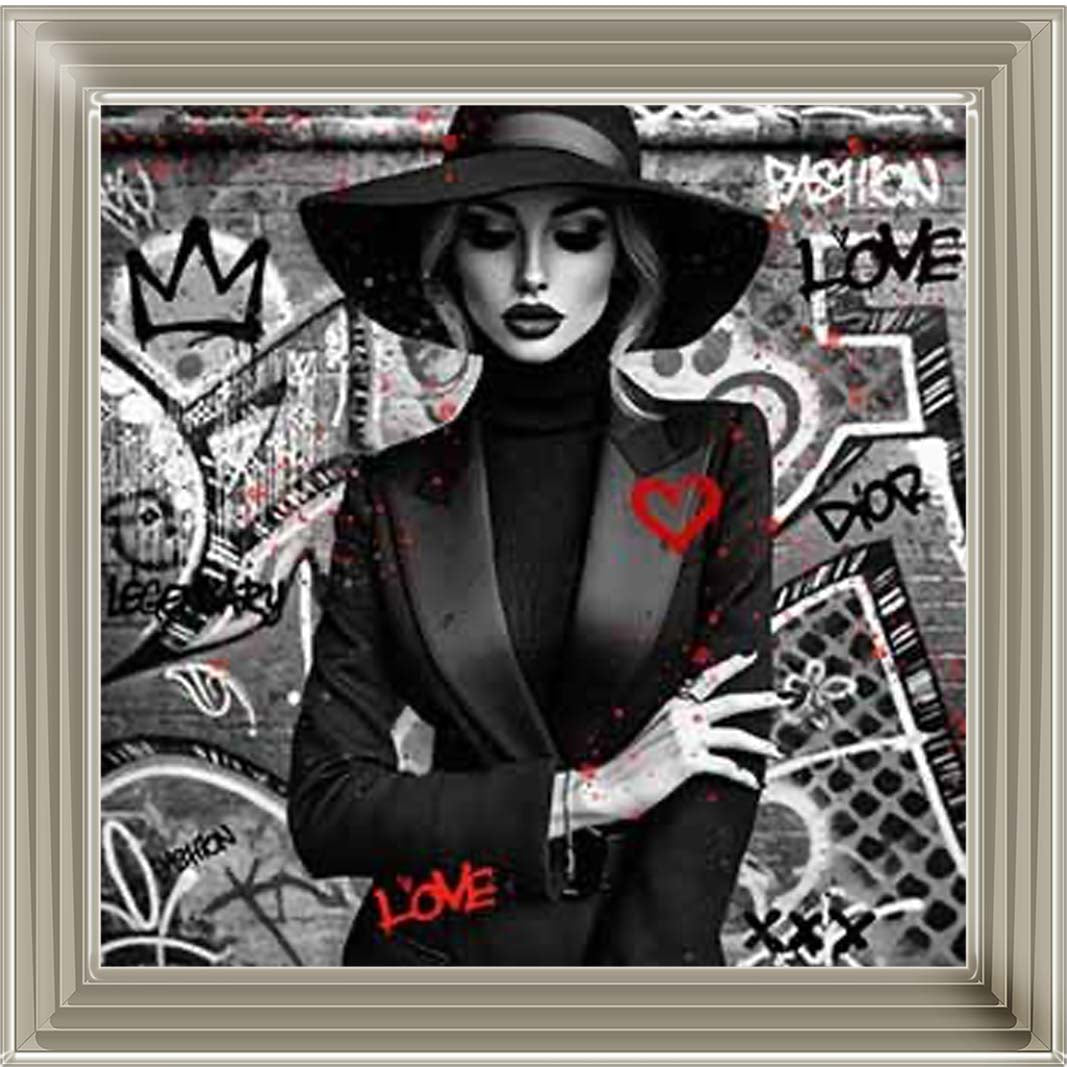MD539-B&W Lady With Hat