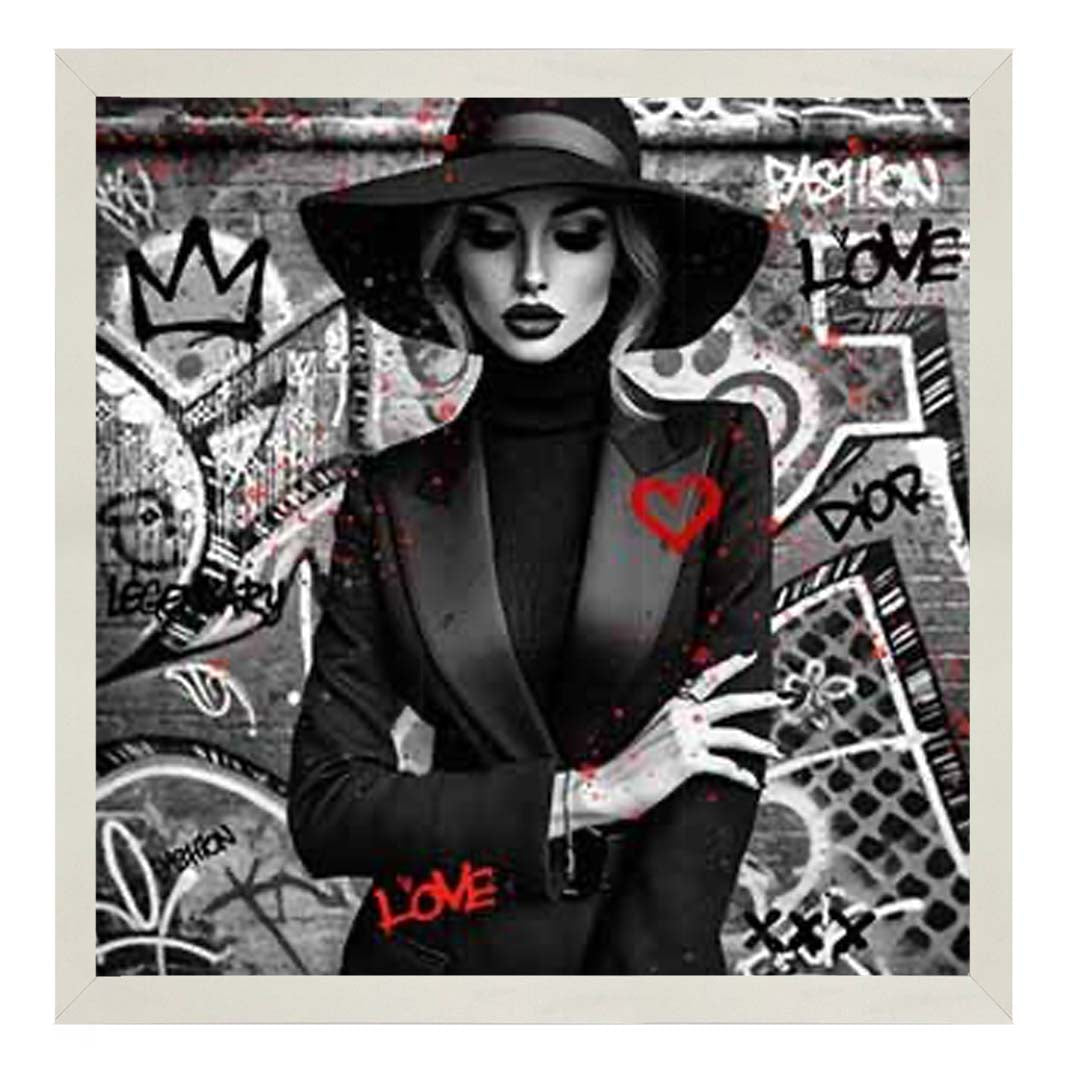 MD539-B&W Lady With Hat