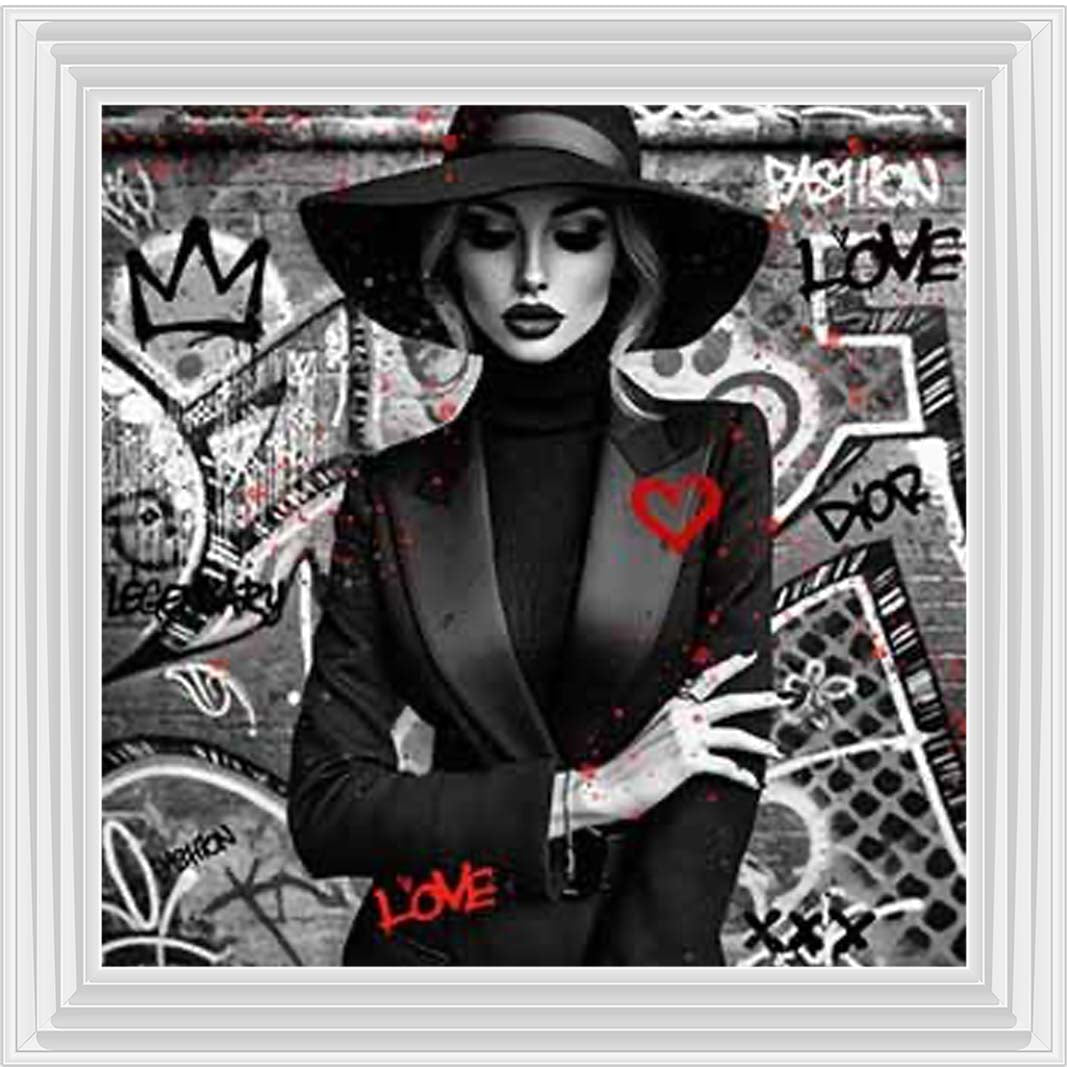 MD539-B&W Lady With Hat