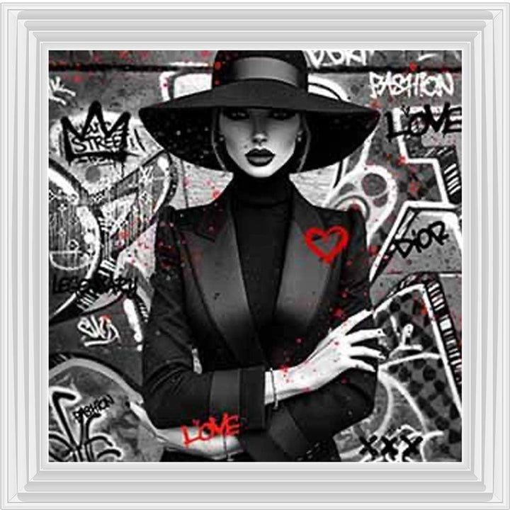 MD540-B&W Lady With Hat ||