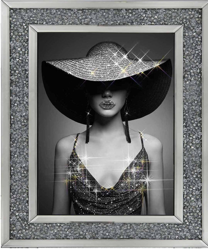 FG933 BLACK & WHITE GLAMOUR LADY ||