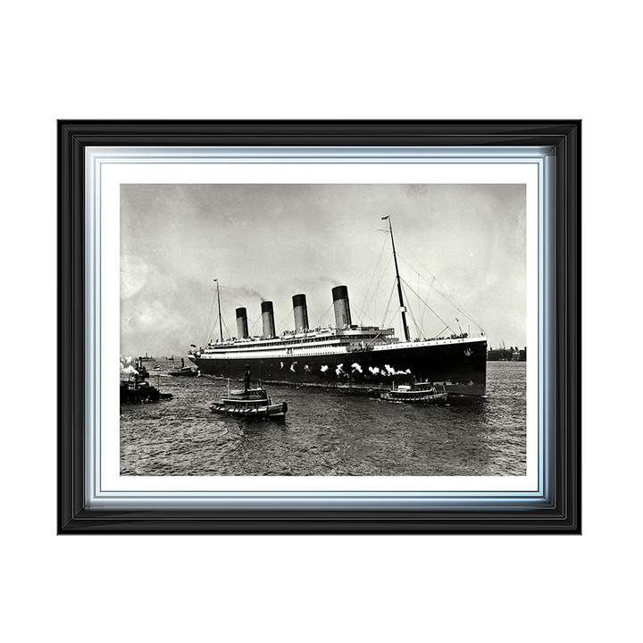 Titanic Setting Sail