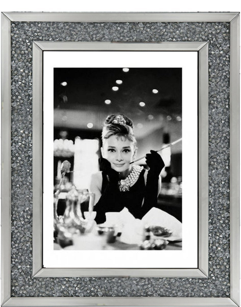 PPR40002 Audrey Breakfast at Tiffany's
