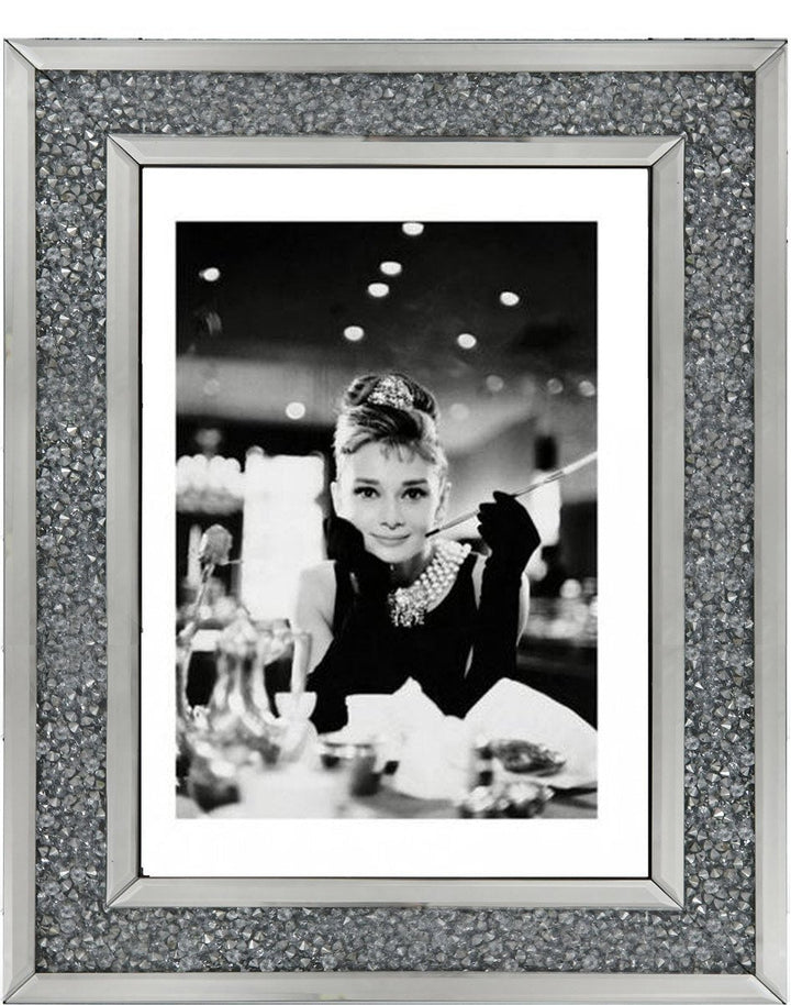 PPR40002 Audrey Breakfast at Tiffany's
