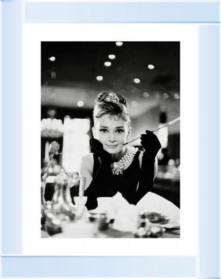 PPR40002 Audrey Breakfast at Tiffany's