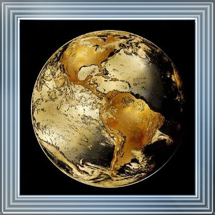 RB112481 Gold Globe