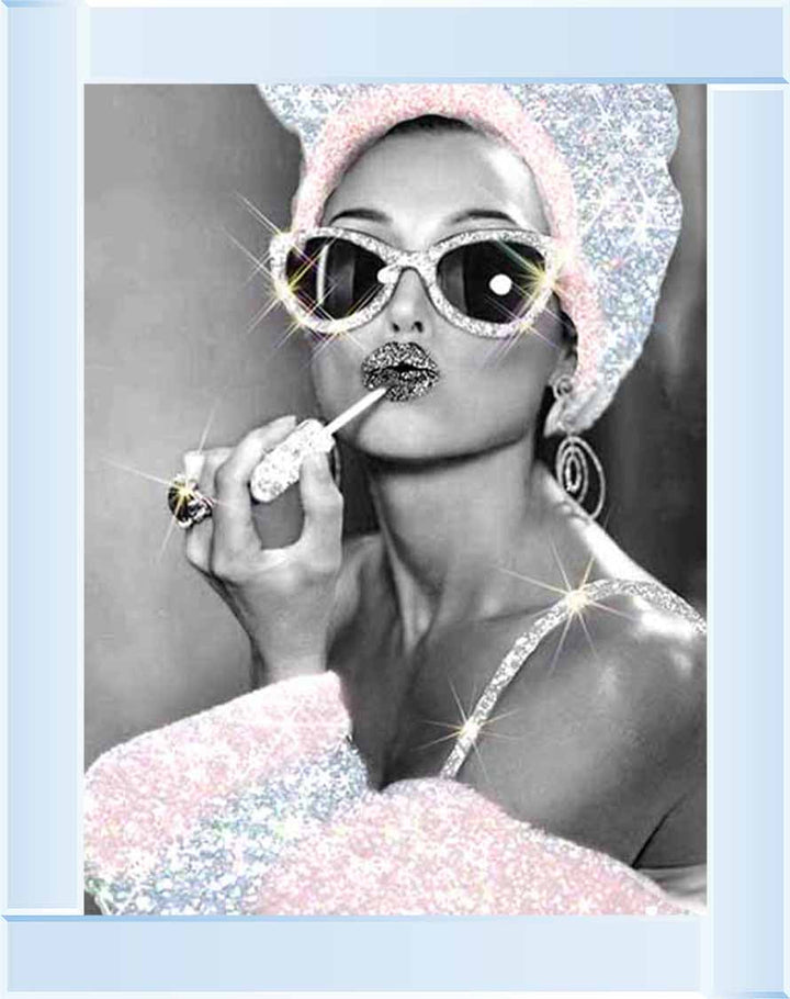 FG940 AUDREY HEPBURN GLAMOROUS