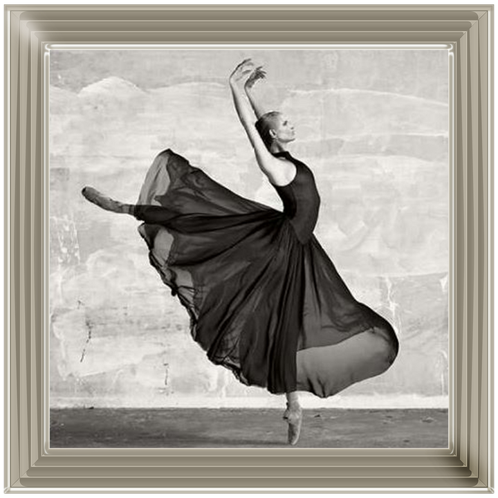 1AP4040 Ballerina in Black
