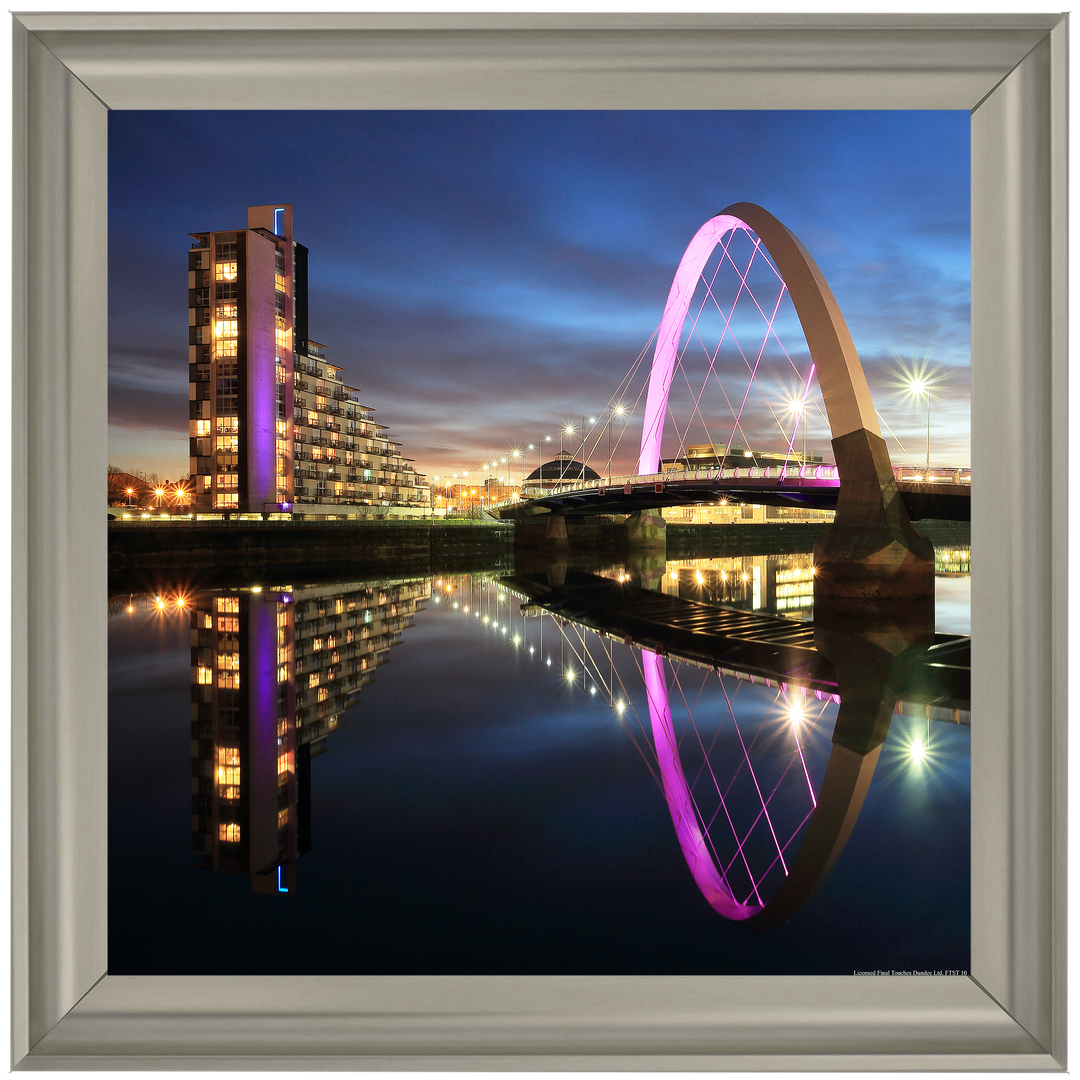 CY679 Purple Bridge, Glasgow Clyde
